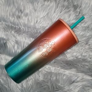 Starbucks tumbler with straw